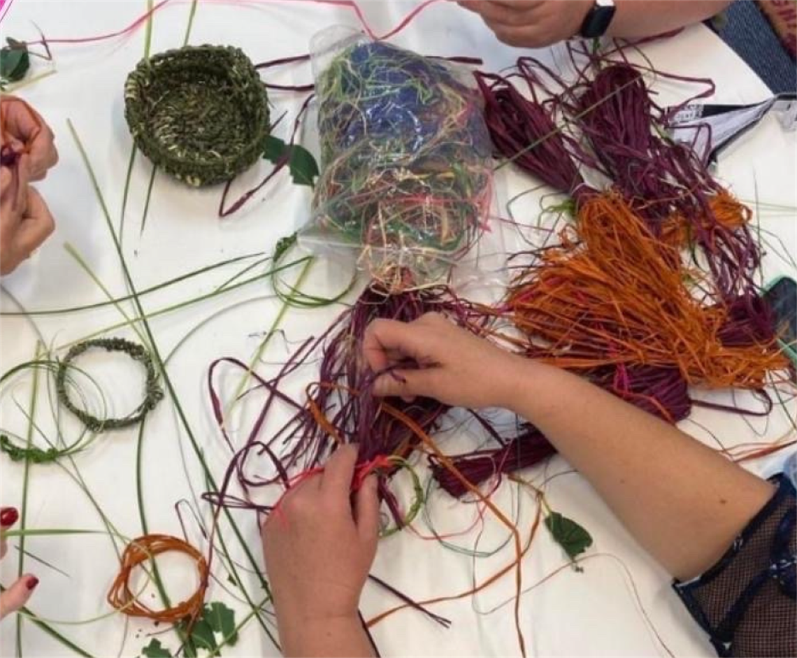 Image of hands Weaving