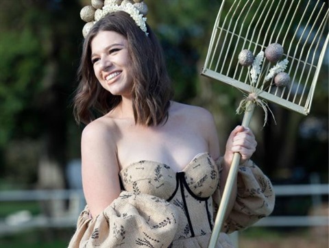 Robertson potato festival Hessians of the Field contestant