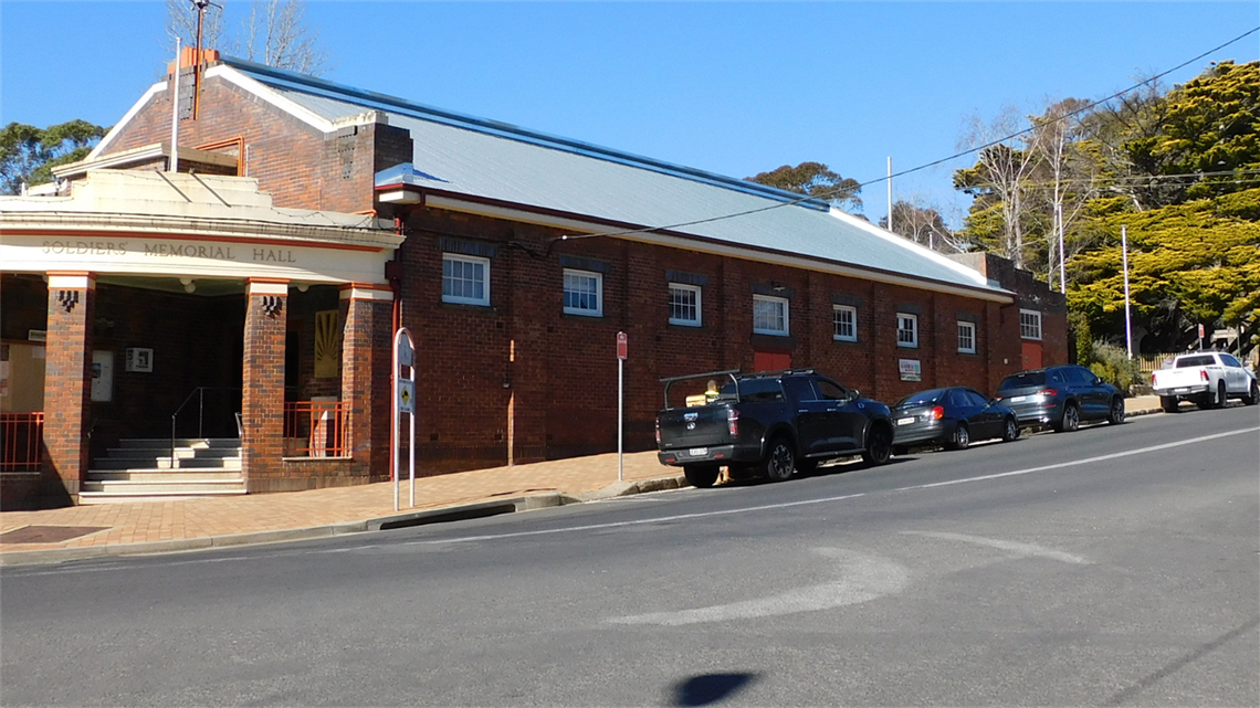 Bundanoon Soldiers Memorial Hall - showing new roof